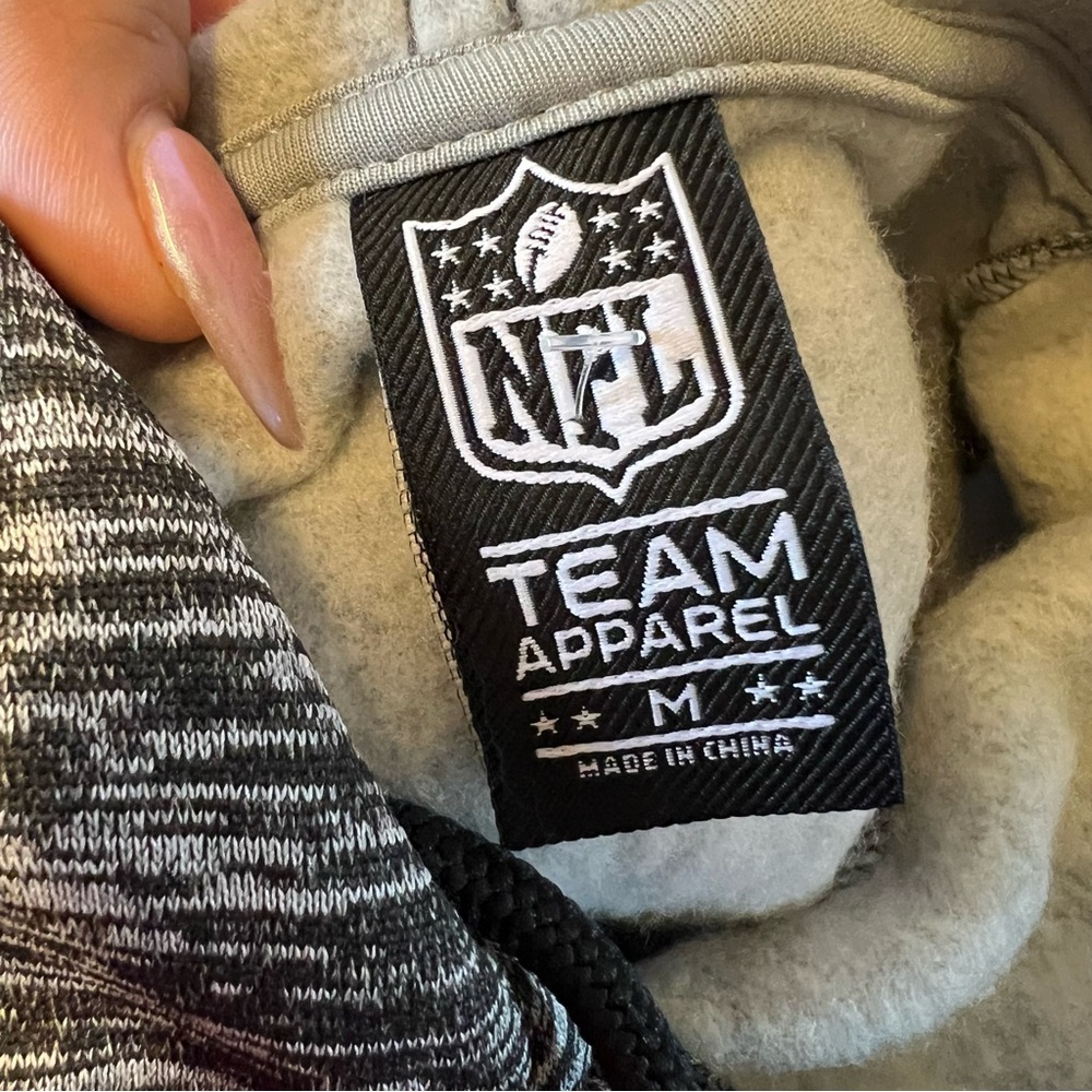 Las Vegas Raiders Hoodie - Gray Heathered Pullover (Size M) - Picture 7 of 7